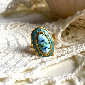 VINTAGE Blue Floral Ring